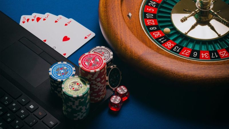 WM Casino - Sảnh live casino với dealer chuyên nghiệp