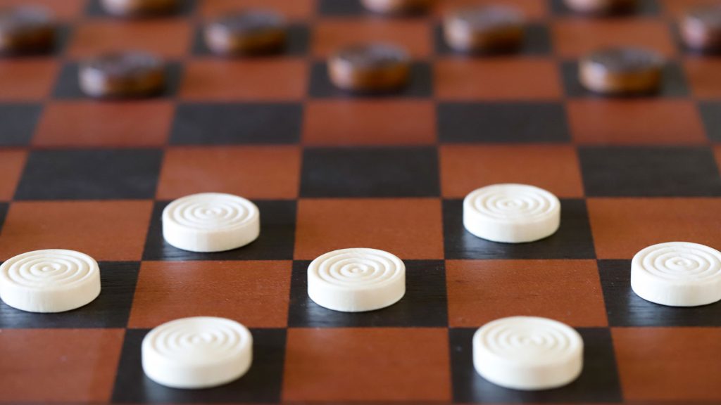Cờ đam checkers - Chia sẻ một số lời khuyên hay cho newbie